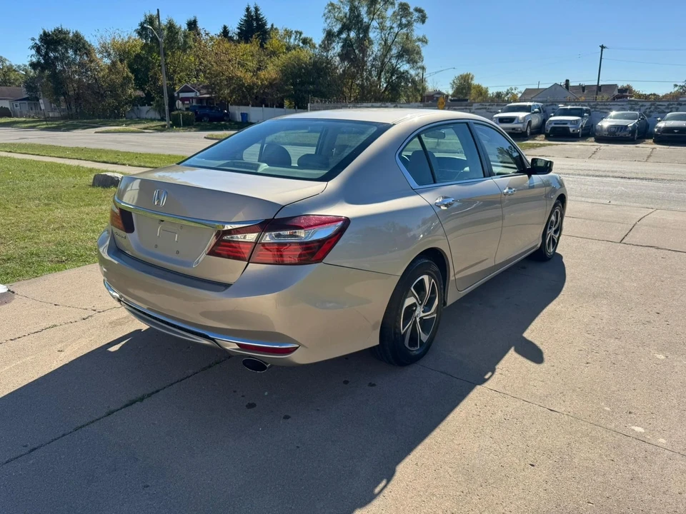 2017 Honda Accord 9th Gen - Image 5 of 21