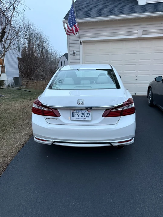 2017 Honda Accord 9th Gen - Image 4 of 6