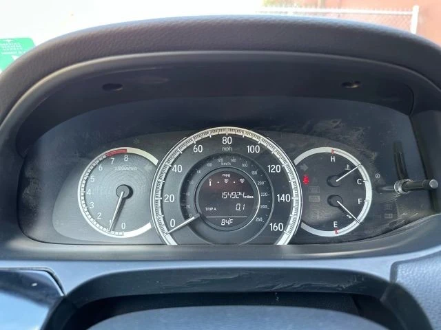 2017 Honda Accord 9th Gen - Image 16 of 21