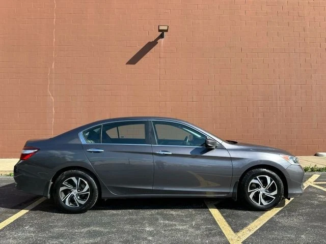 2017 Honda Accord 9th Gen - Image 4 of 21