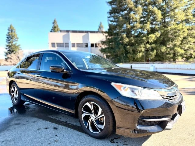 2017 Honda Accord 9th Gen - Image 3 of 17