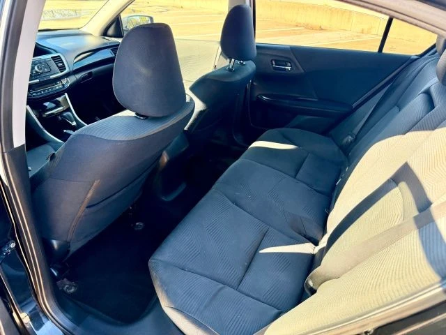 2017 Honda Accord 9th Gen - Image 11 of 17