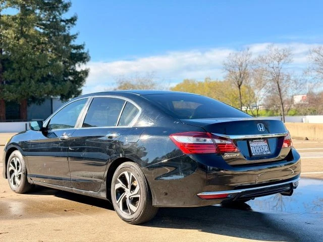 2017 Honda Accord 9th Gen - Image 6 of 17