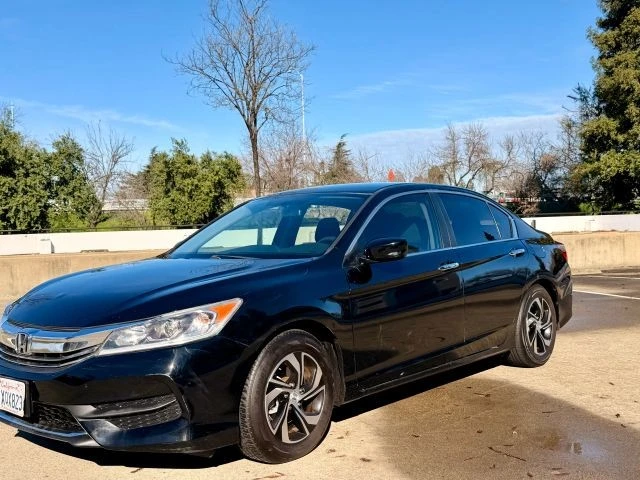 2017 Honda Accord 9th Gen - Image 4 of 17
