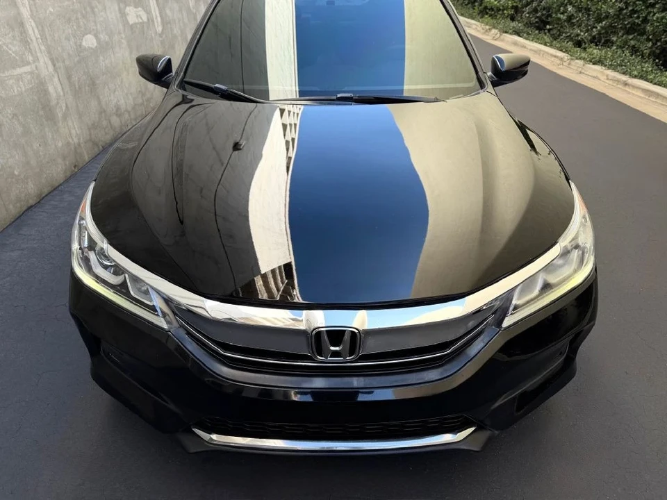 2017 Honda Accord 9th Gen - Image 13 of 21