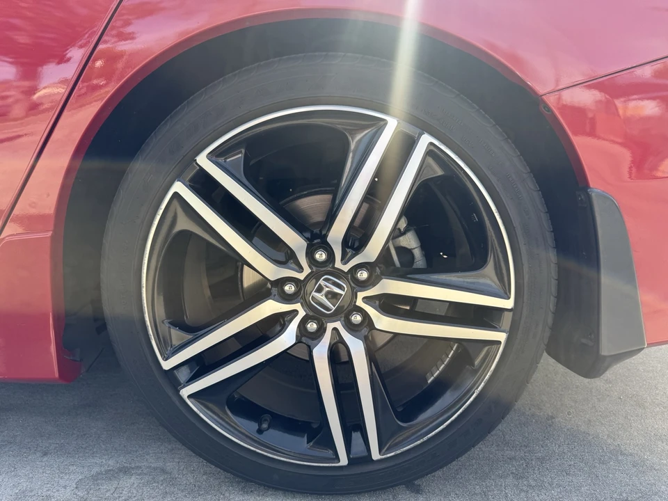 2017 Honda Accord 9th Gen - Image 3 of 11