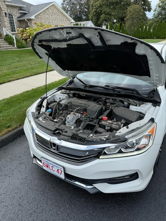 2017 Honda Accord 9th Gen - Image 10 of 17