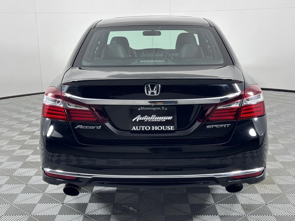 2017 Honda Accord 9th Gen - Image 6 of 12