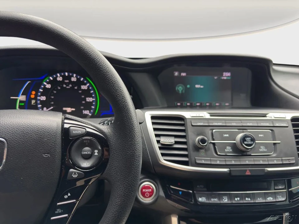 2017 Honda Accord 9th Gen - Image 16 of 21