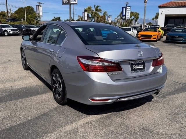 2017 Honda Accord 9th Gen - Image 10 of 12