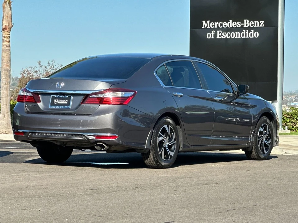 2017 Honda Accord 9th Gen - Image 3 of 12