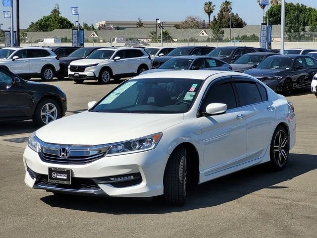 2017 Honda Accord 9th Gen - Image 9 of 12