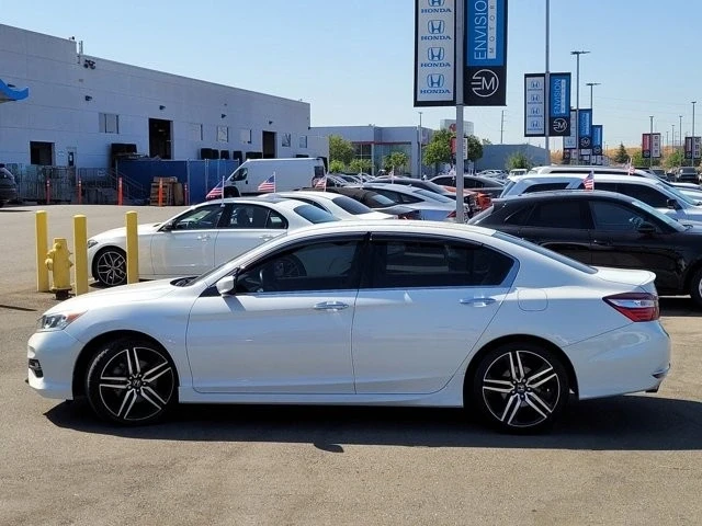 2017 Honda Accord 9th Gen - Image 8 of 12