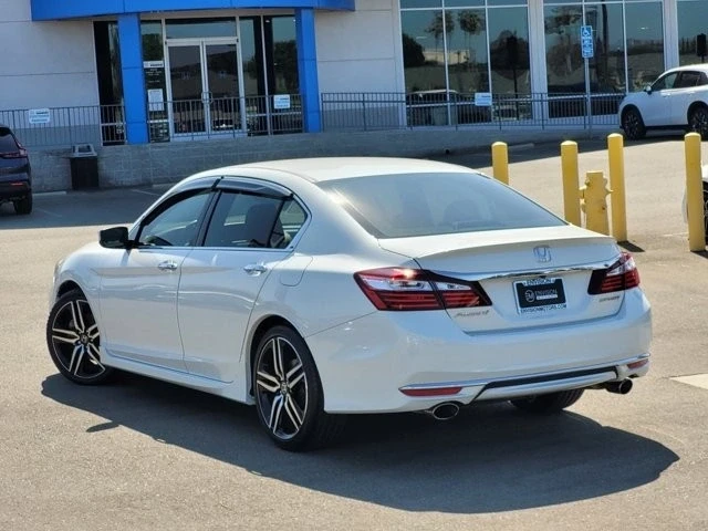 2017 Honda Accord 9th Gen - Image 7 of 12