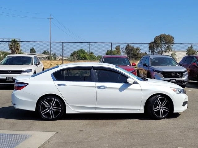 2017 Honda Accord 9th Gen - Image 4 of 12