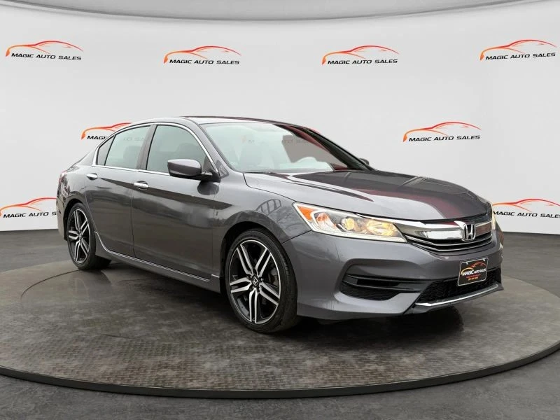 2017 Honda Accord 9th Gen - Image 5 of 12