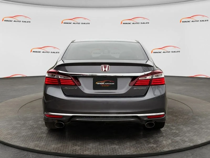 2017 Honda Accord 9th Gen - Image 9 of 12