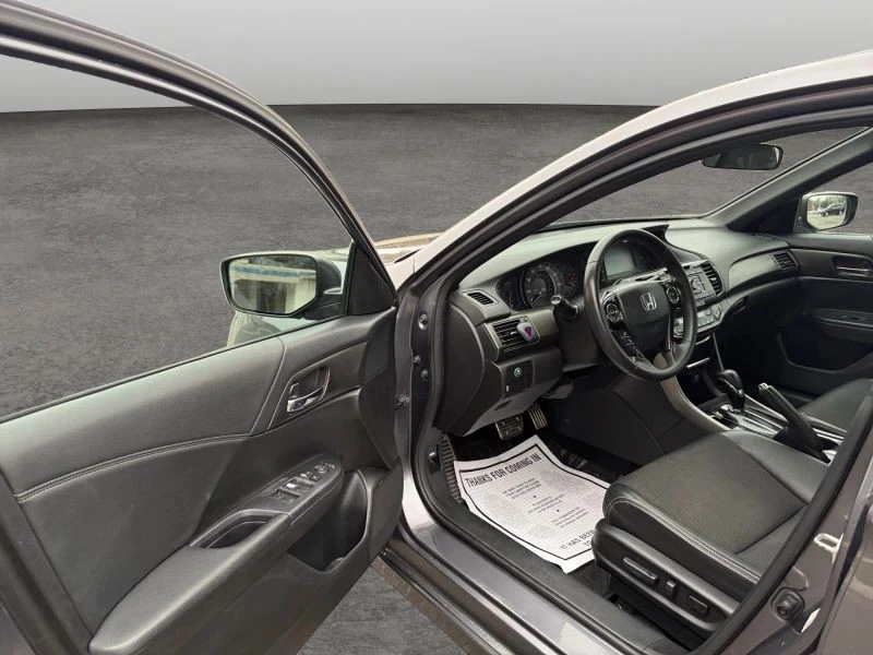 2017 Honda Accord 9th Gen - Image 11 of 12