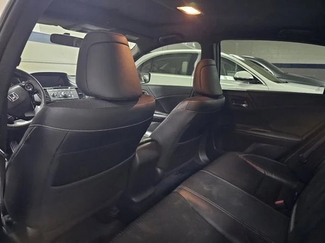 2017 Honda Accord 9th Gen - Image 7 of 12
