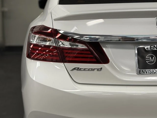 2017 Honda Accord 9th Gen - Image 12 of 12