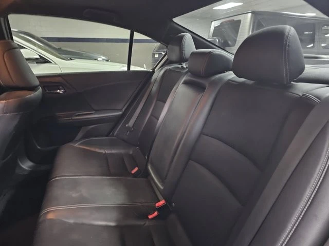 2017 Honda Accord 9th Gen - Image 8 of 12