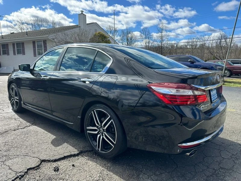 2017 Honda Accord 9th Gen - Image 4 of 12