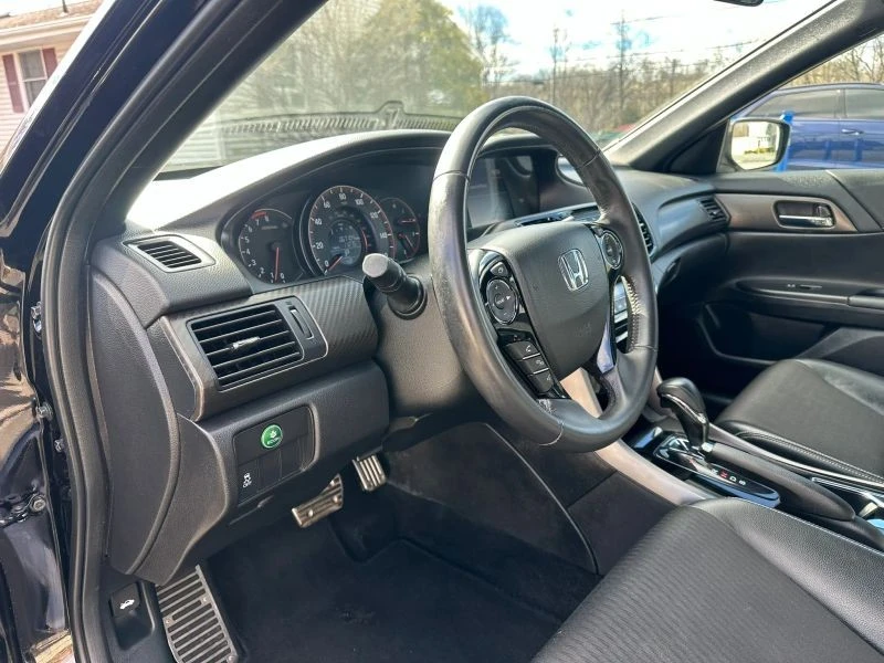 2017 Honda Accord 9th Gen - Image 10 of 12