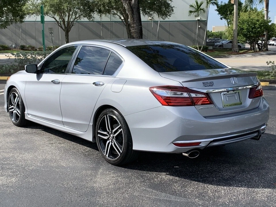2017 Honda Accord 9th Gen - Image 3 of 12