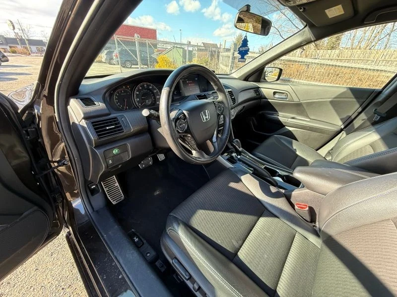 2017 Honda Accord 9th Gen - Image 11 of 12