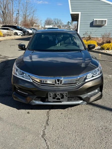 2017 Honda Accord 9th Gen - Image 2 of 12