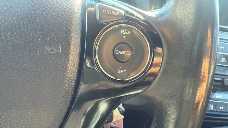 2017 Honda Accord 9th Gen - Image 11 of 12