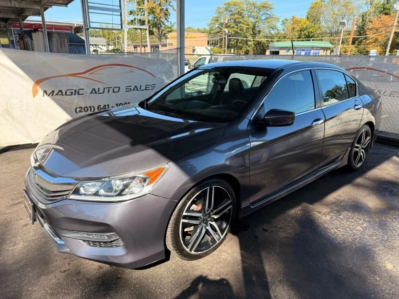 2017 Honda Accord 9th Gen - Image 8 of 12