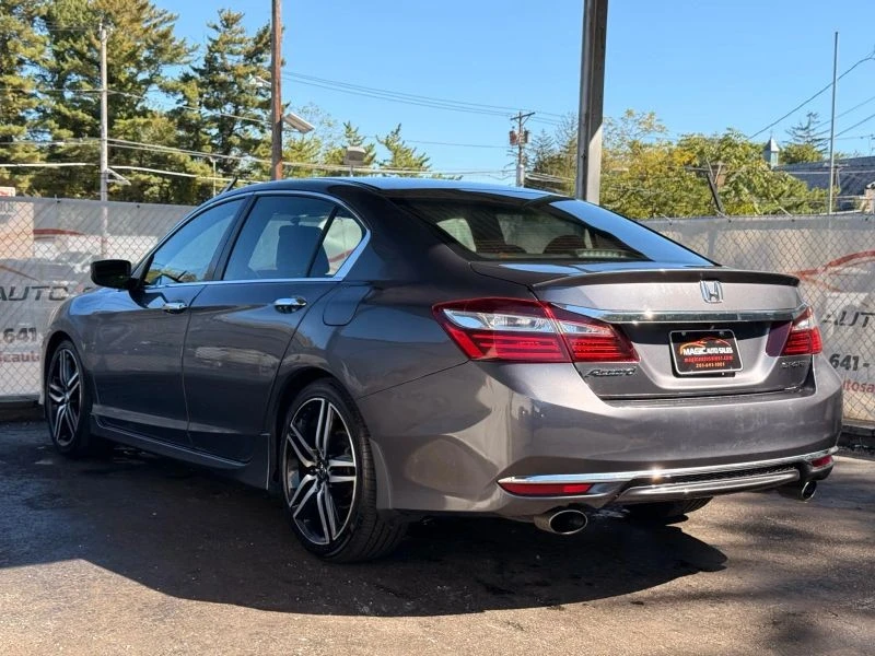 2017 Honda Accord 9th Gen - Image 11 of 12