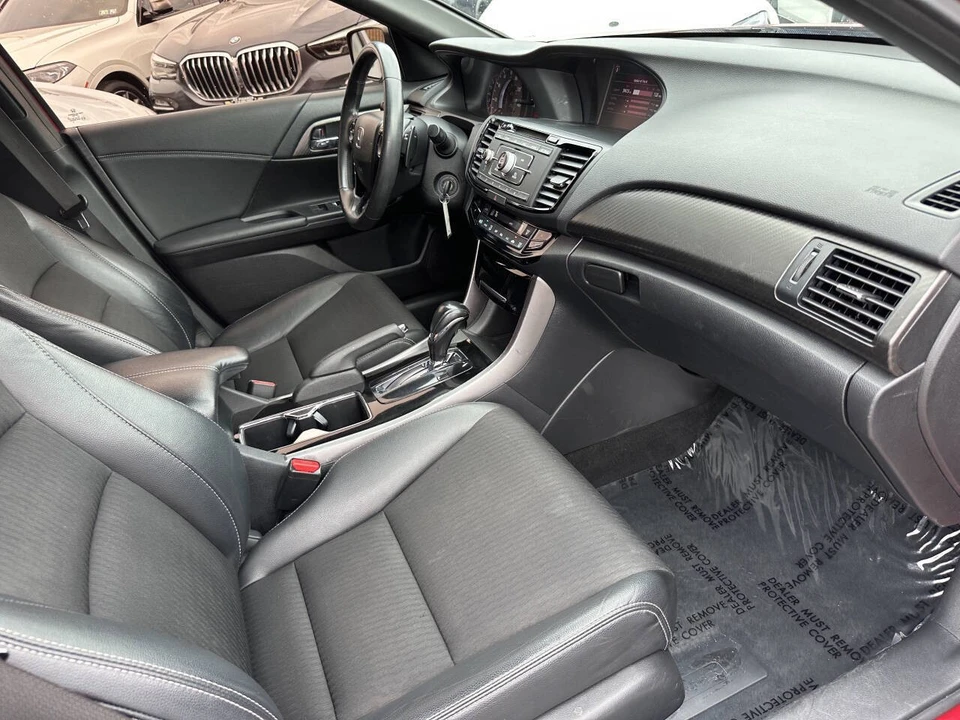 2017 Honda Accord 9th Gen - Image 15 of 21