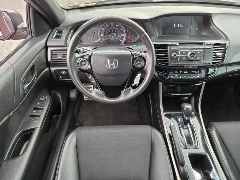 2017 Honda Accord 9th Gen - Image 9 of 21