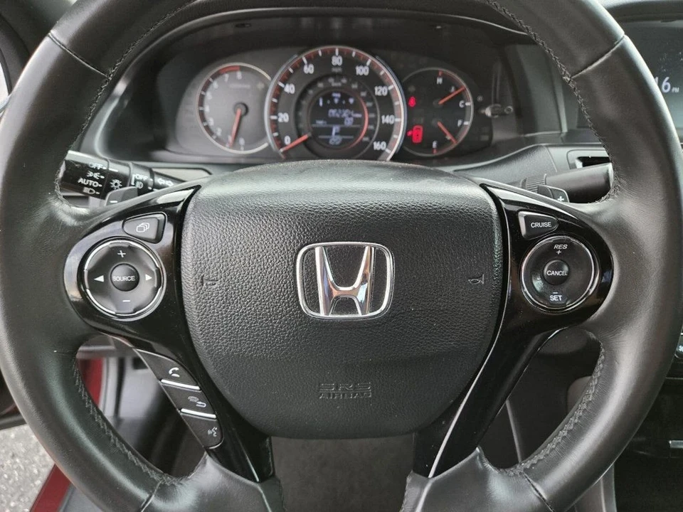 2017 Honda Accord 9th Gen - Image 16 of 21