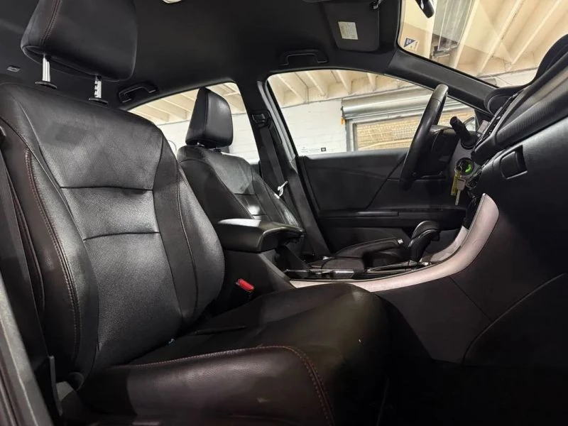 2017 Honda Accord 9th Gen - Image 9 of 12