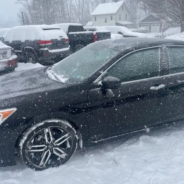 2017 Honda Accord 9th Gen - Image 2 of 12