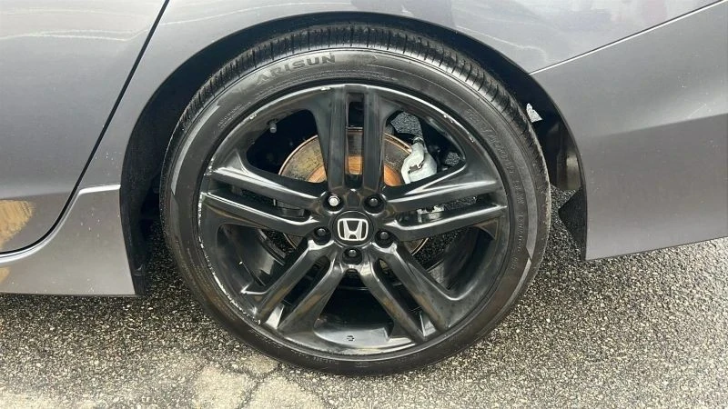 2017 Honda Accord 9th Gen - Image 10 of 12