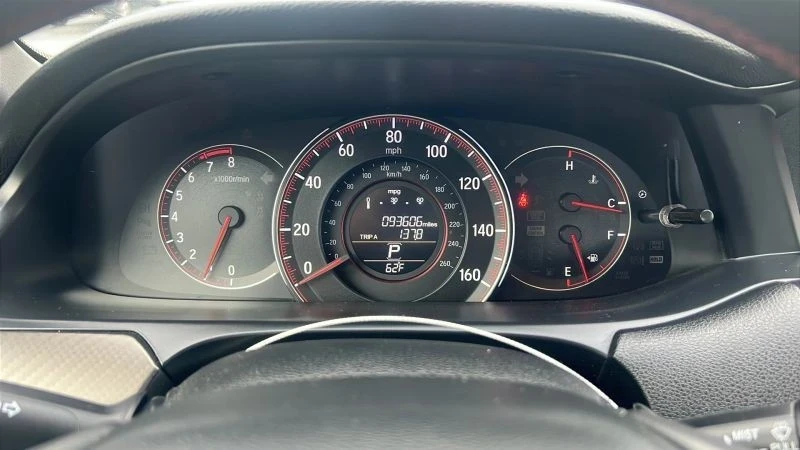 2017 Honda Accord 9th Gen - Image 11 of 12