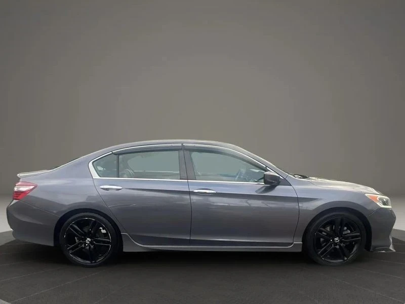 2017 Honda Accord 9th Gen - Image 4 of 12