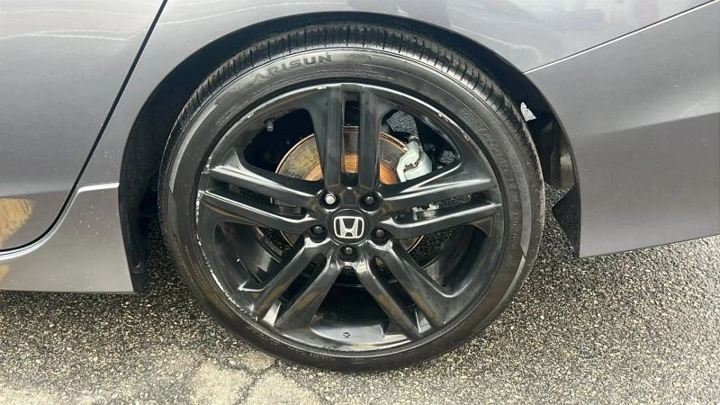 2017 Honda Accord 9th Gen - Image 10 of 12