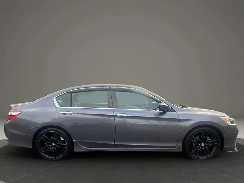 2017 Honda Accord 9th Gen - Image 4 of 12