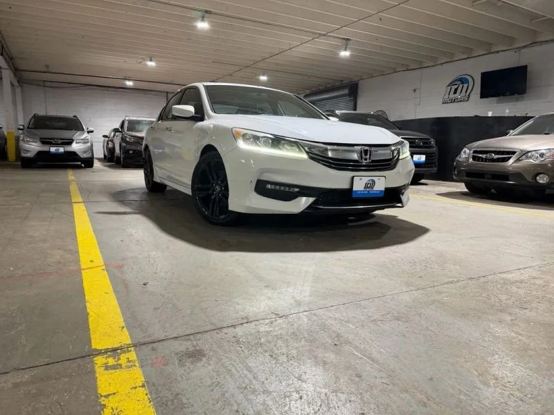 2017 Honda Accord 9th Gen - Image 6 of 12