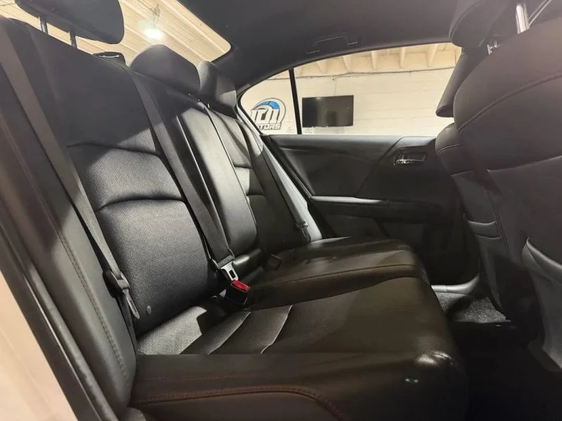 2017 Honda Accord 9th Gen - Image 11 of 12