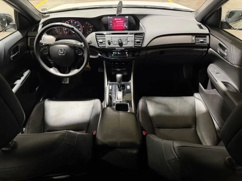 2017 Honda Accord 9th Gen - Image 8 of 12