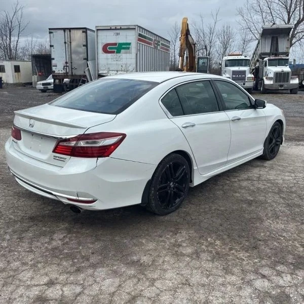 2017 Honda Accord 9th Gen - Image 8 of 12