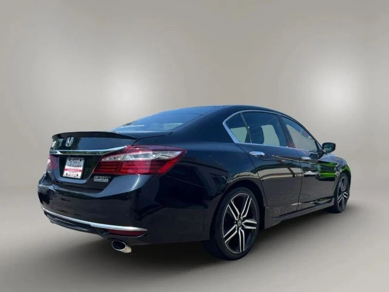 2017 Honda Accord 9th Gen - Image 6 of 12