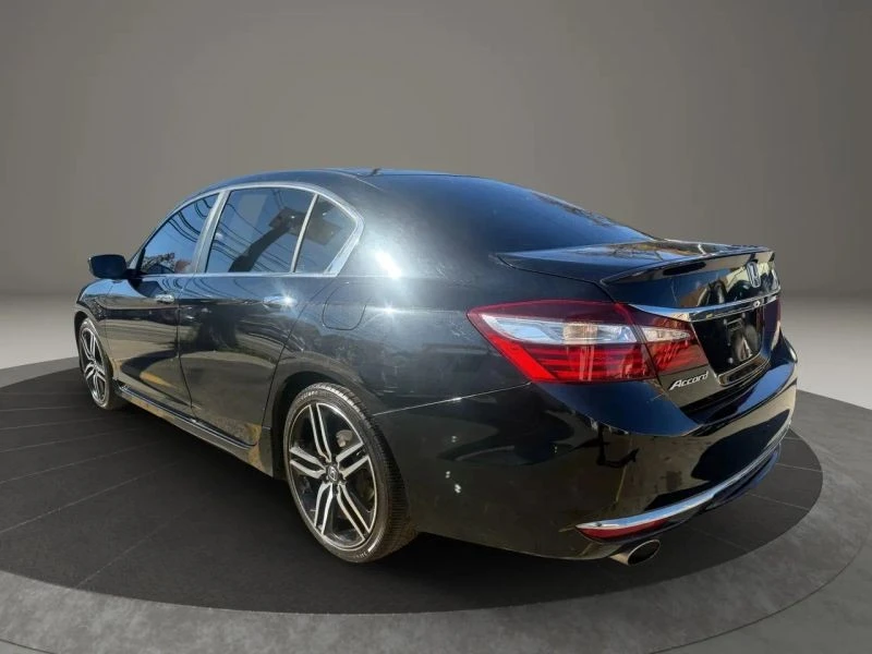 2017 Honda Accord 9th Gen - Image 7 of 12