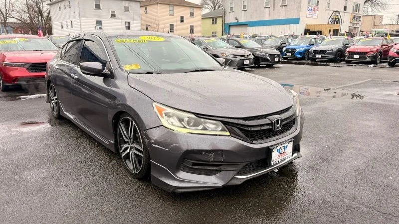 2017 Honda Accord 9th Gen - Image 2 of 12